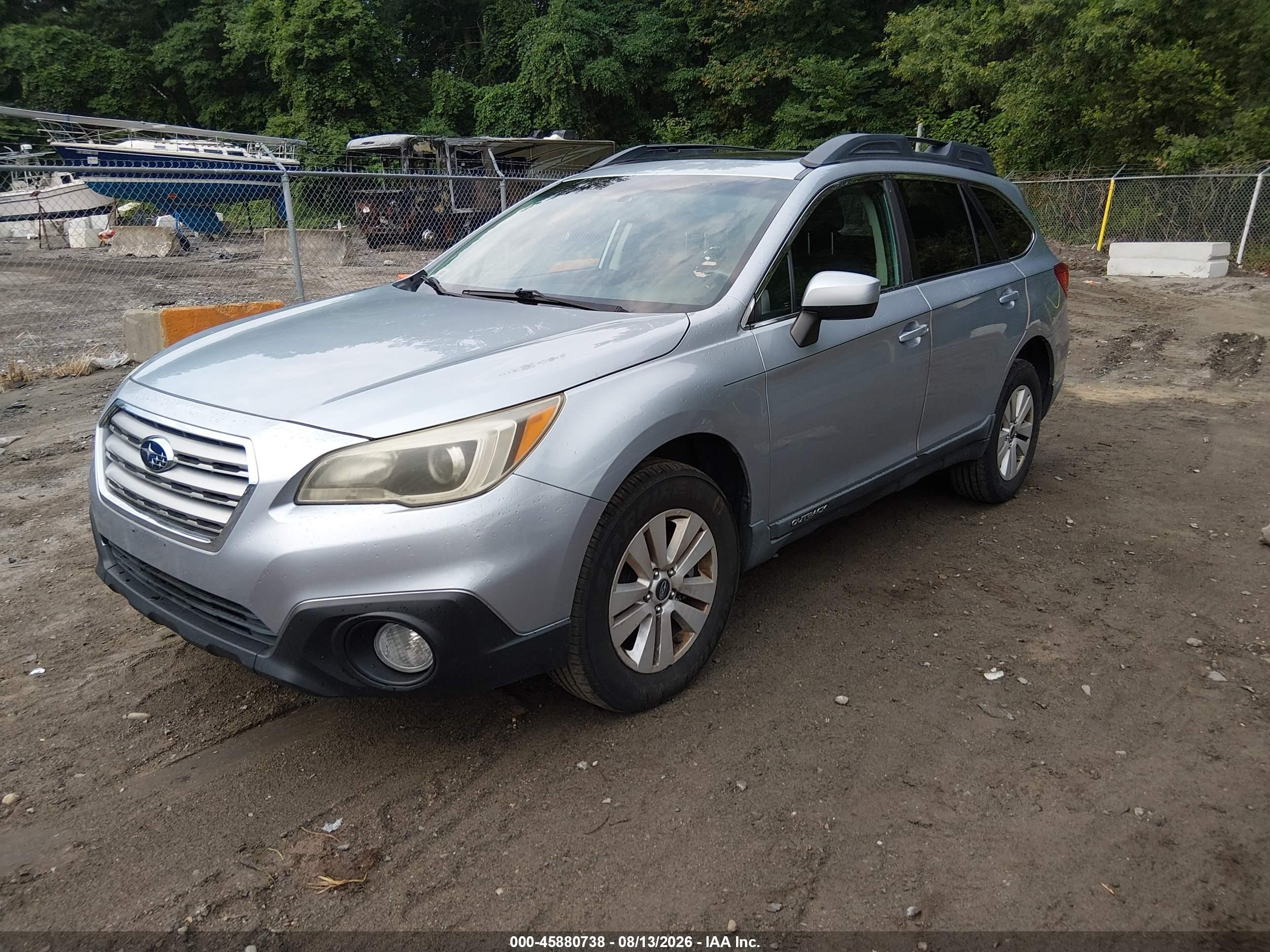 2015 Subaru Outback 2.5i Premium Серебряный vin: 4S4BSADC3F3212004