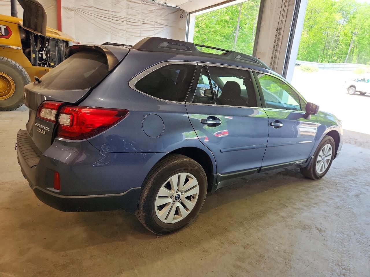 2015 Subaru Outback 2.5i Premium Blue vin: 4S4BSADC5F3315859