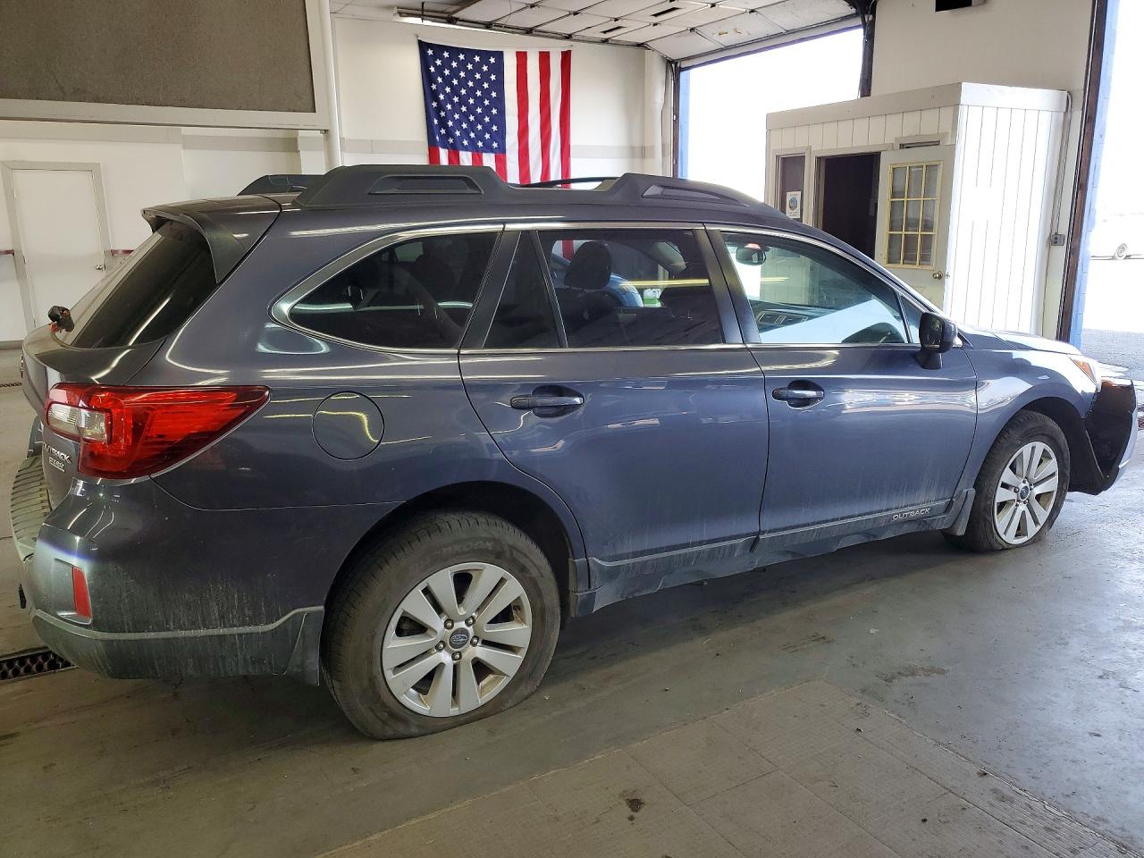 2015 Subaru Outback 2.5i Premium Charcoal vin: 4S4BSADC5F3319894