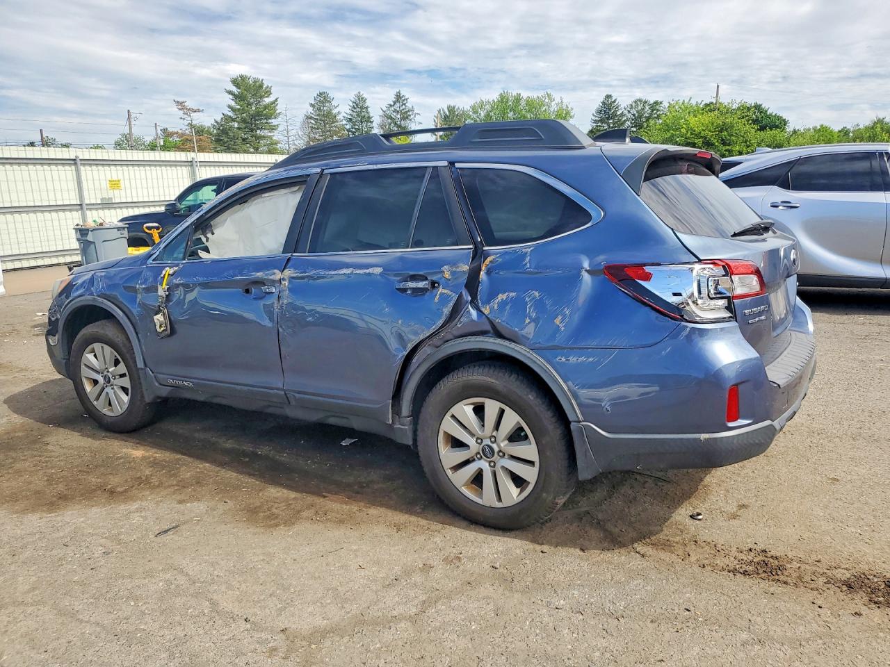 2017 Subaru Outback 2.5i Premium Blue vin: 4S4BSADC5H3327366