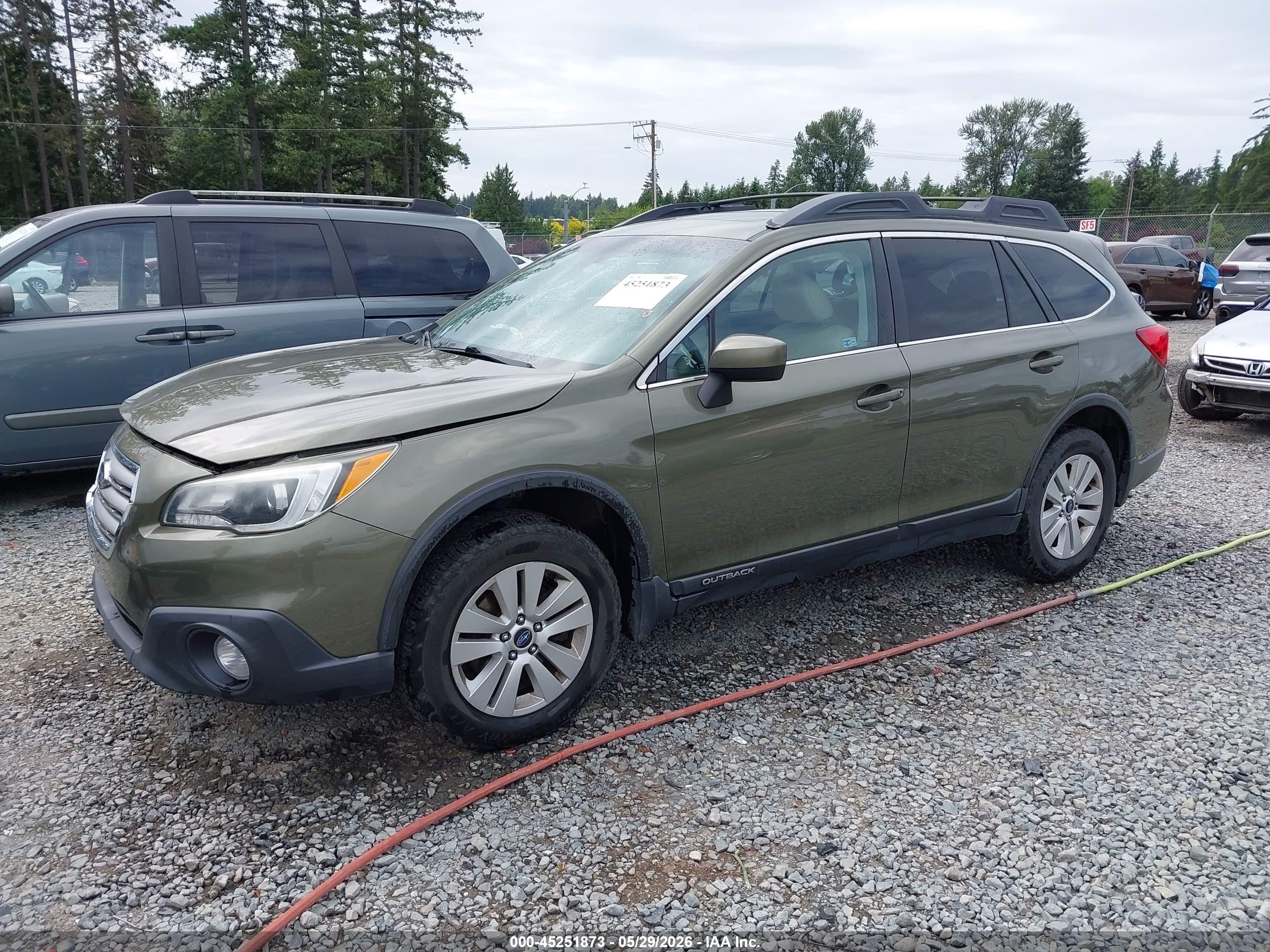 2015 Subaru Outback 2.5i Premium Green vin: 4S4BSADC8F3259724