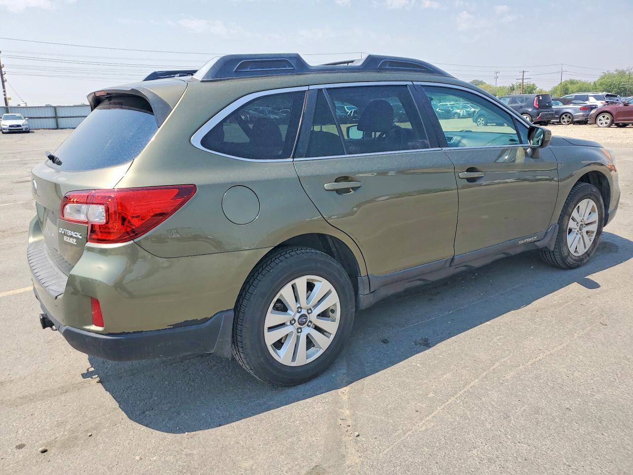 2015 Subaru Outback 2.5i Premium Green vin: 4S4BSADCXF3240799