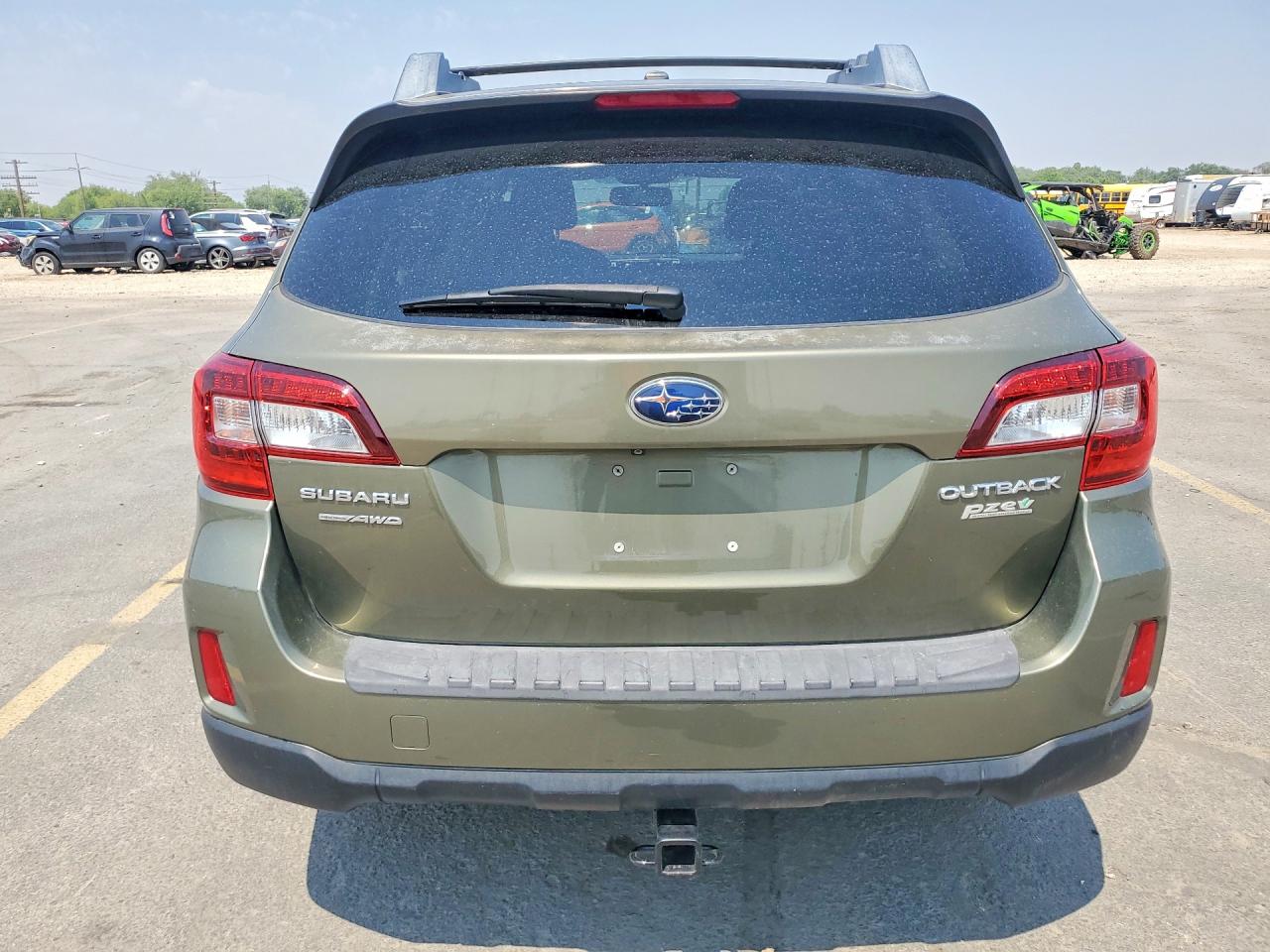 2015 Subaru Outback 2.5i Premium Green vin: 4S4BSADCXF3240799