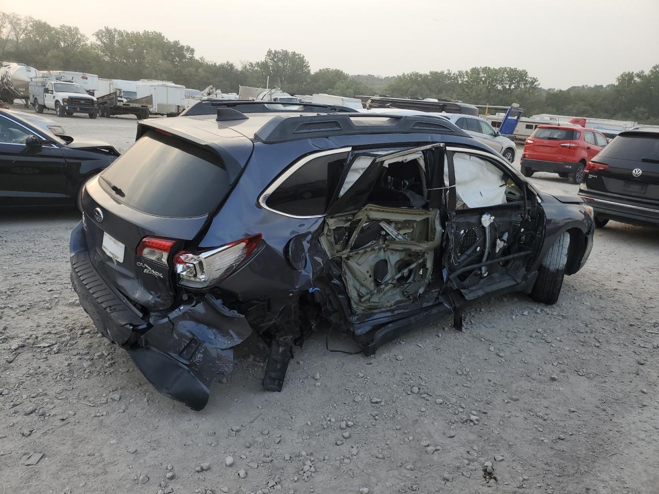 2017 Subaru Outback 2.5i Premium Blue vin: 4S4BSADCXH3200550
