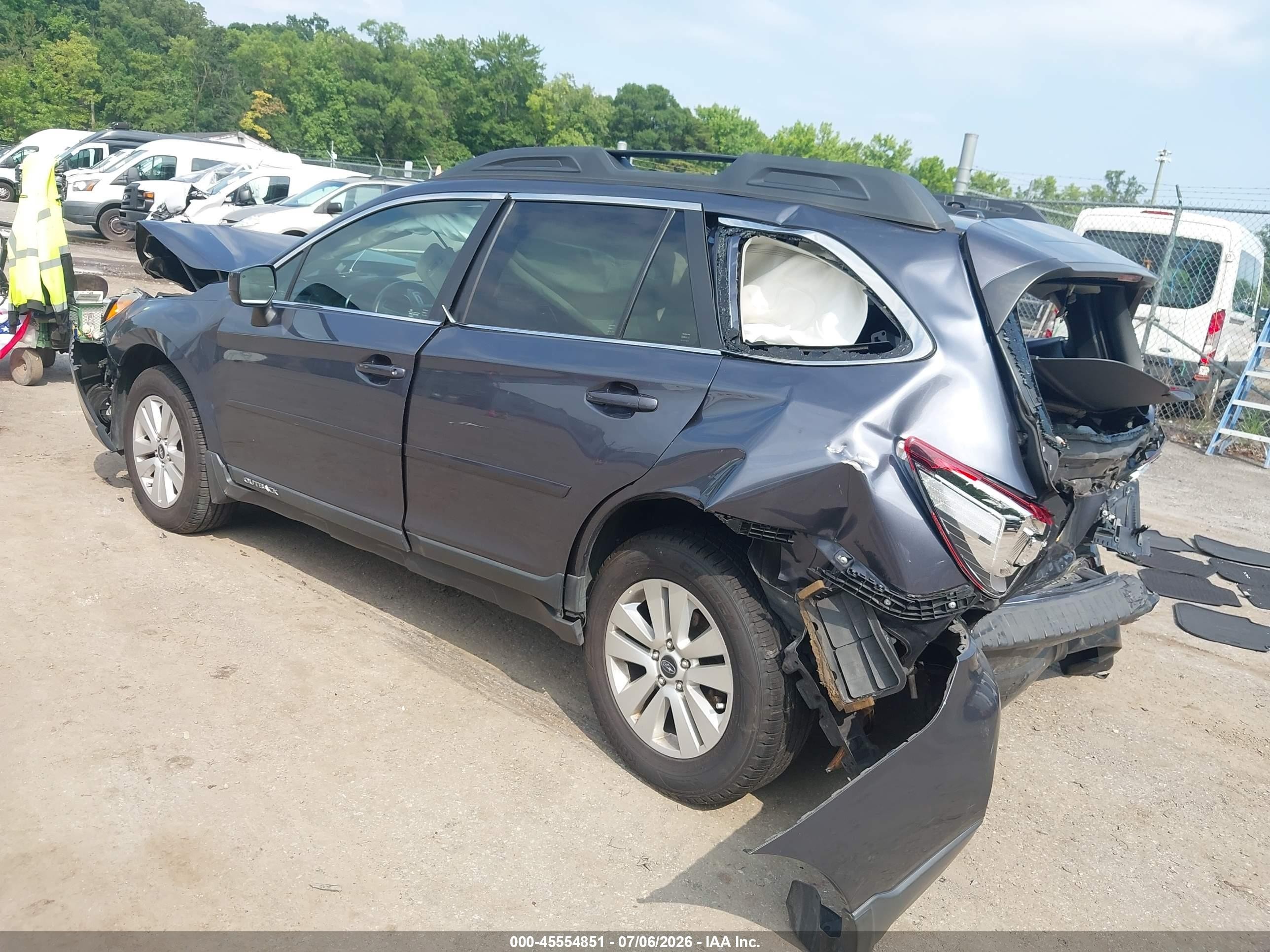 2015 Subaru Outback 2.5i Premium Gray vin: 4S4BSAEC8F3322562