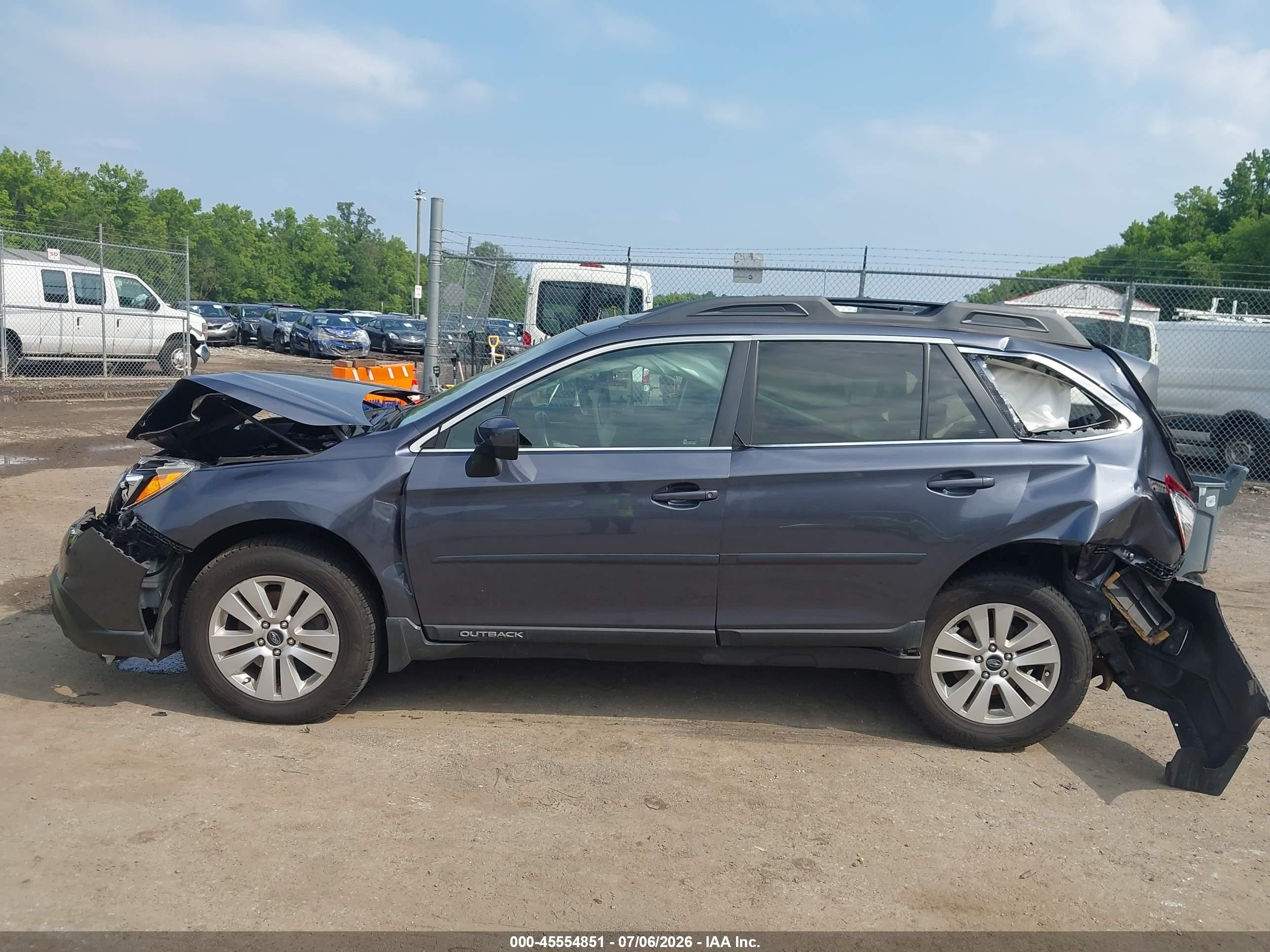 2015 Subaru Outback 2.5i Premium Gray vin: 4S4BSAEC8F3322562