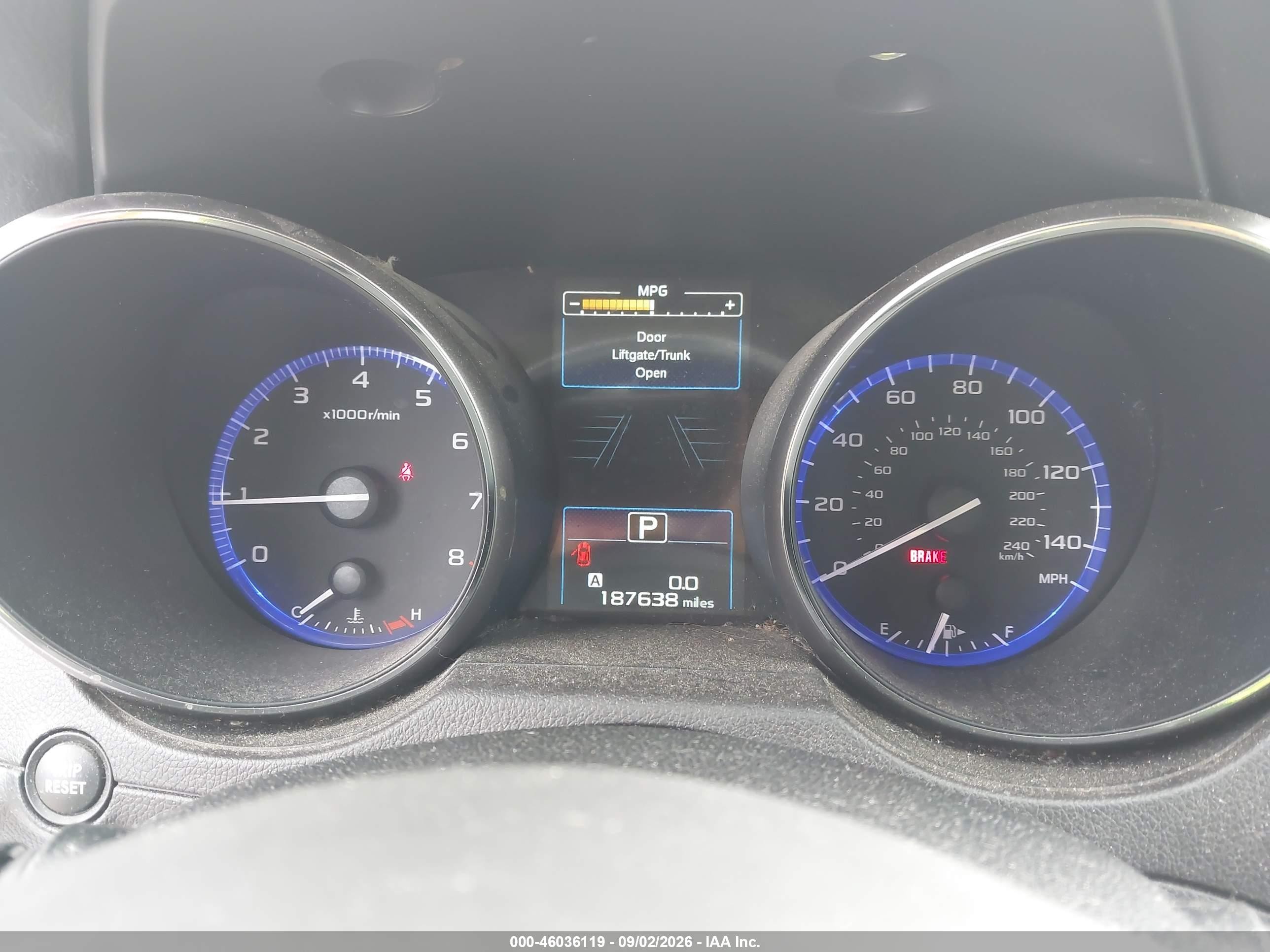 2015 Subaru Outback 2.5i Premium Серебряный vin: 4S4BSAFC0F3226889