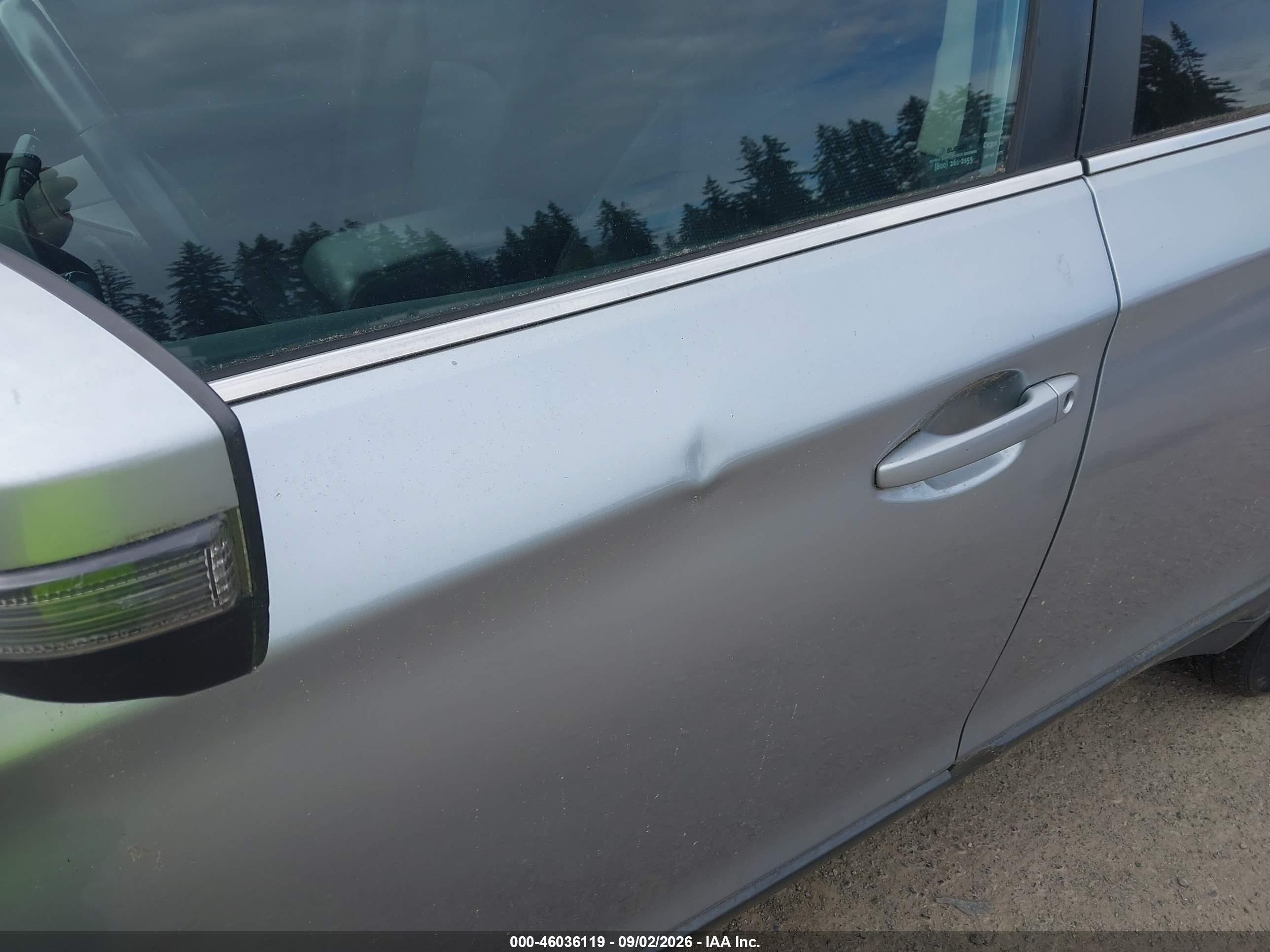 2015 Subaru Outback 2.5i Premium Серебряный vin: 4S4BSAFC0F3226889