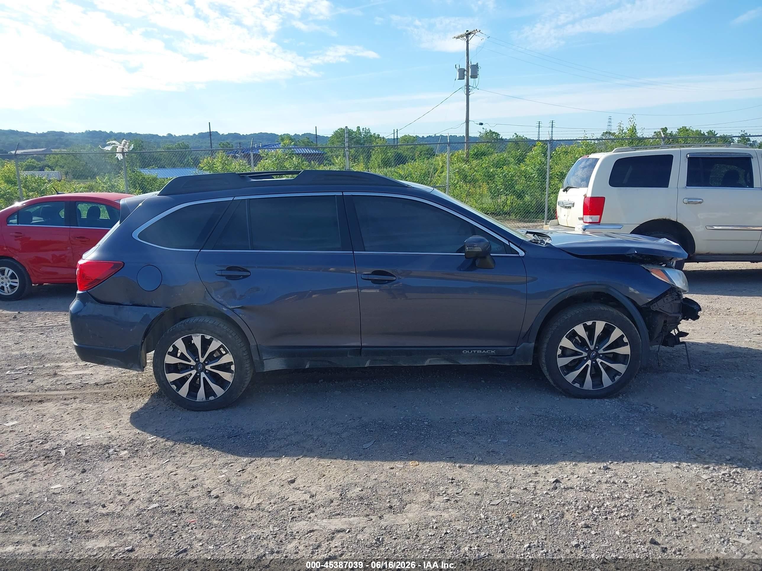 2015 Subaru Outback 2.5i Premium Gray vin: 4S4BSAFC0F3285098