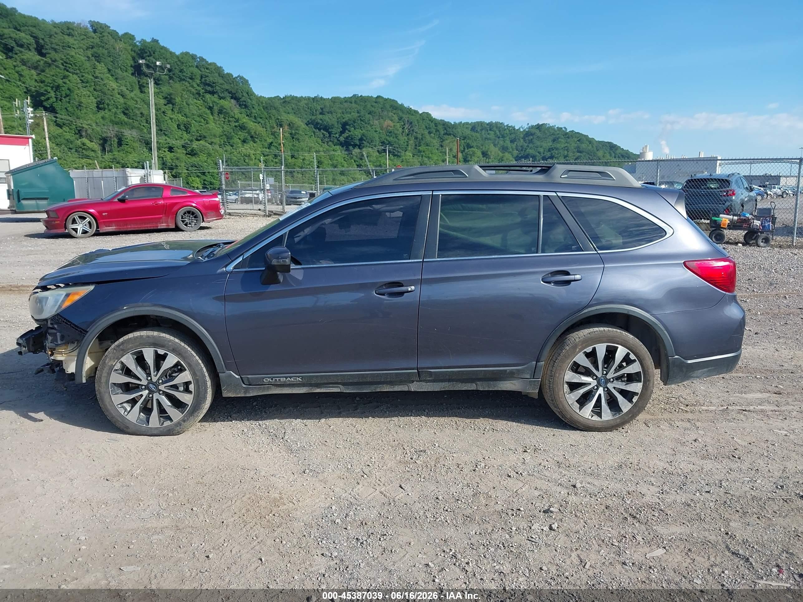 2015 Subaru Outback 2.5i Premium Gray vin: 4S4BSAFC0F3285098