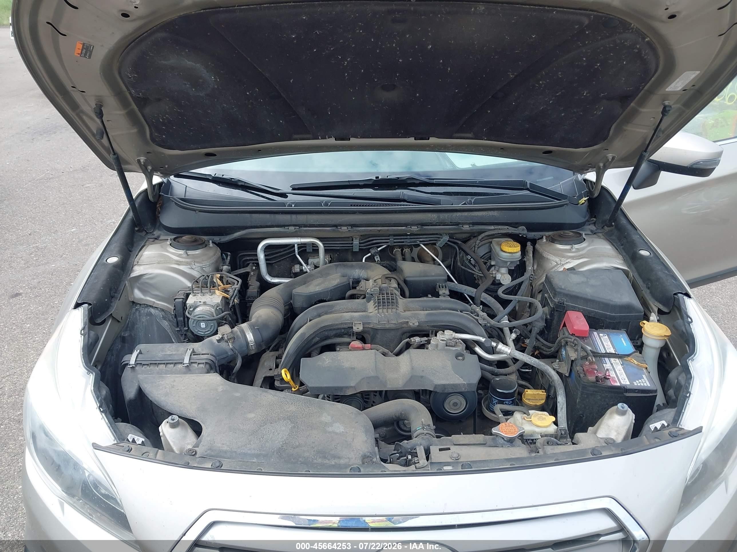 2017 Subaru Outback 2.5i Premium Silver vin: 4S4BSAFC0H3351796