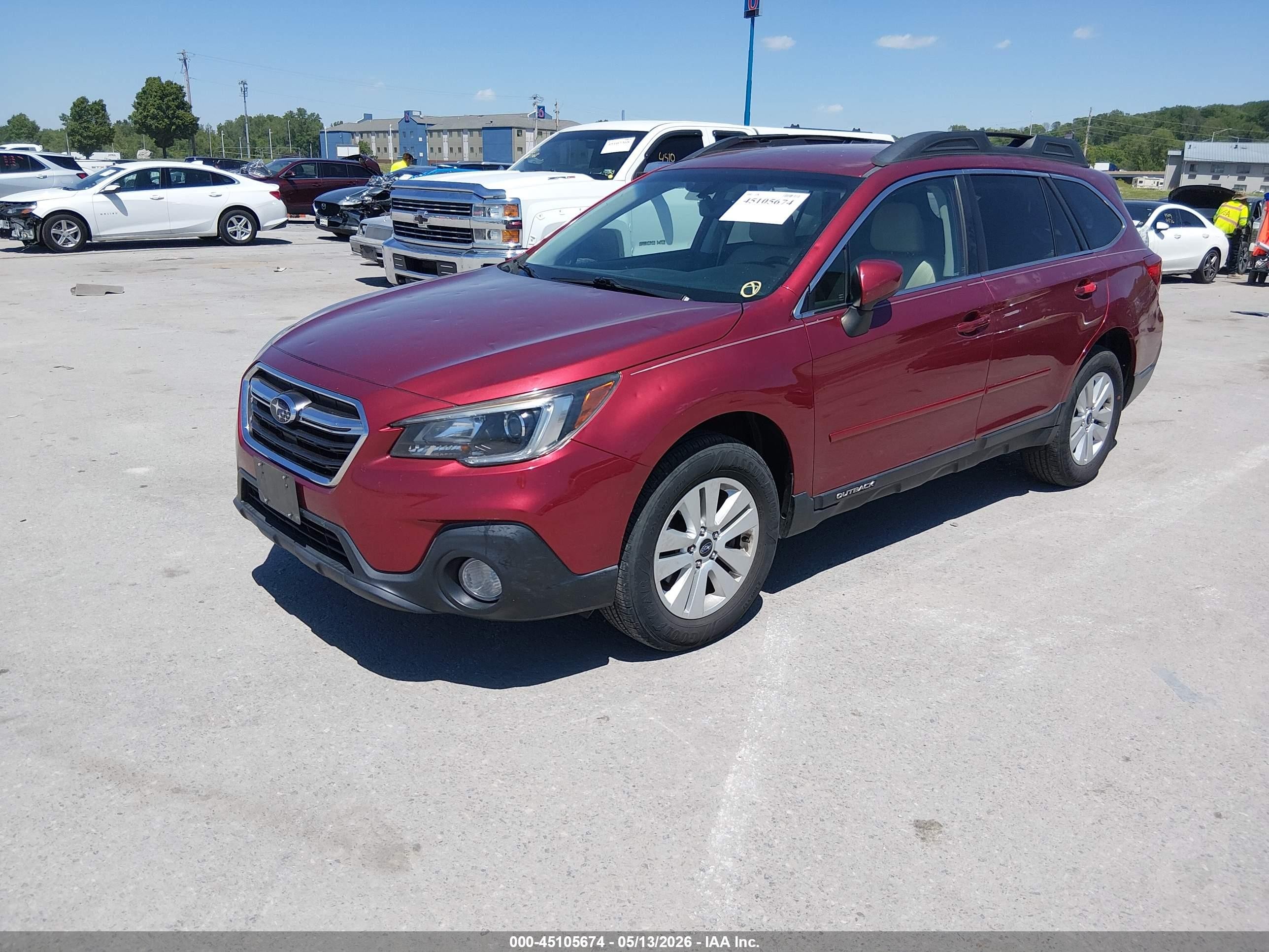 2019 Subaru Outback 2.5i Premium Red vin: 4S4BSAFC0K3263998
