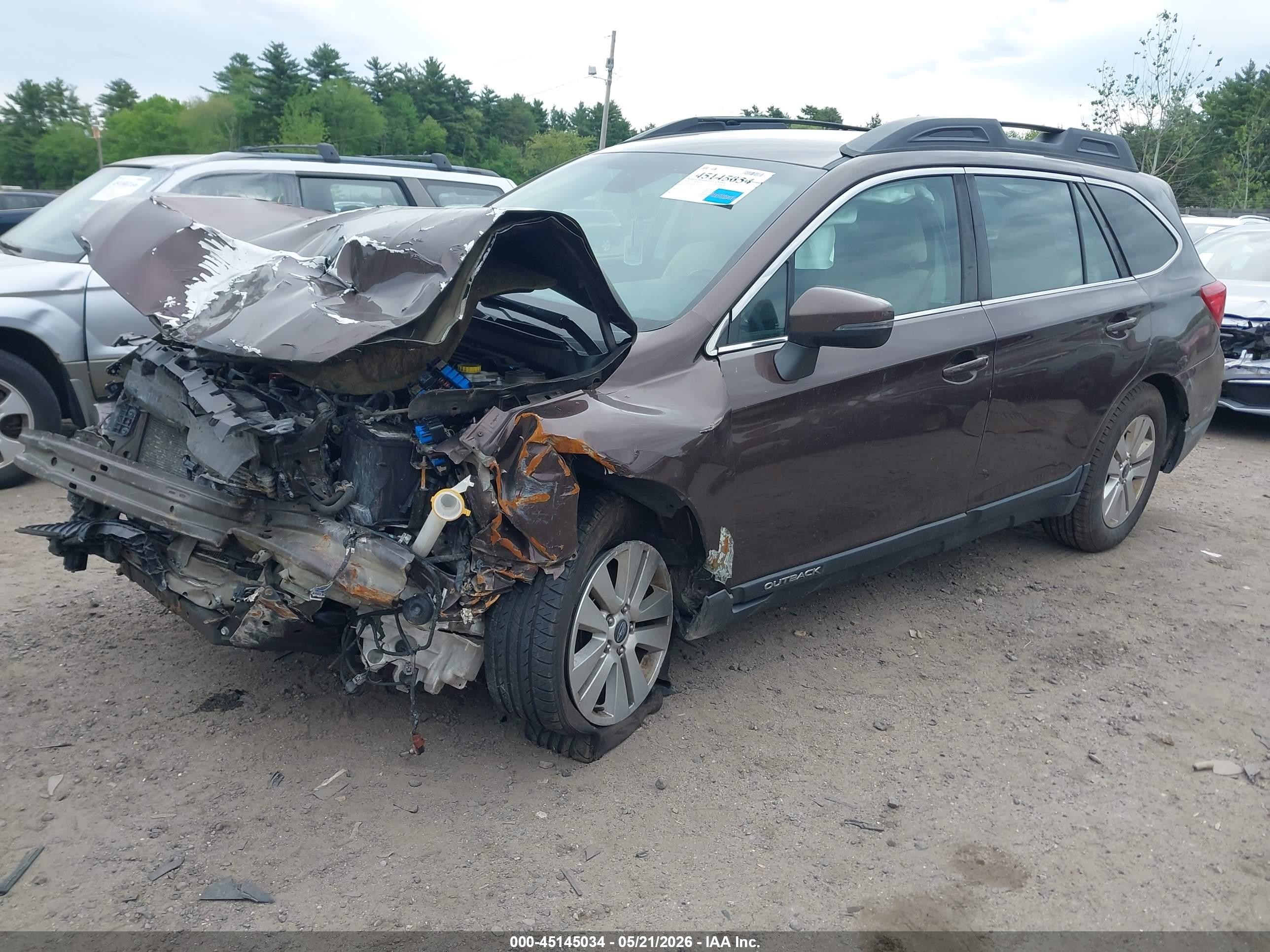 2019 Subaru Outback 2.5i Premium Brown vin: 4S4BSAFC2K3353170