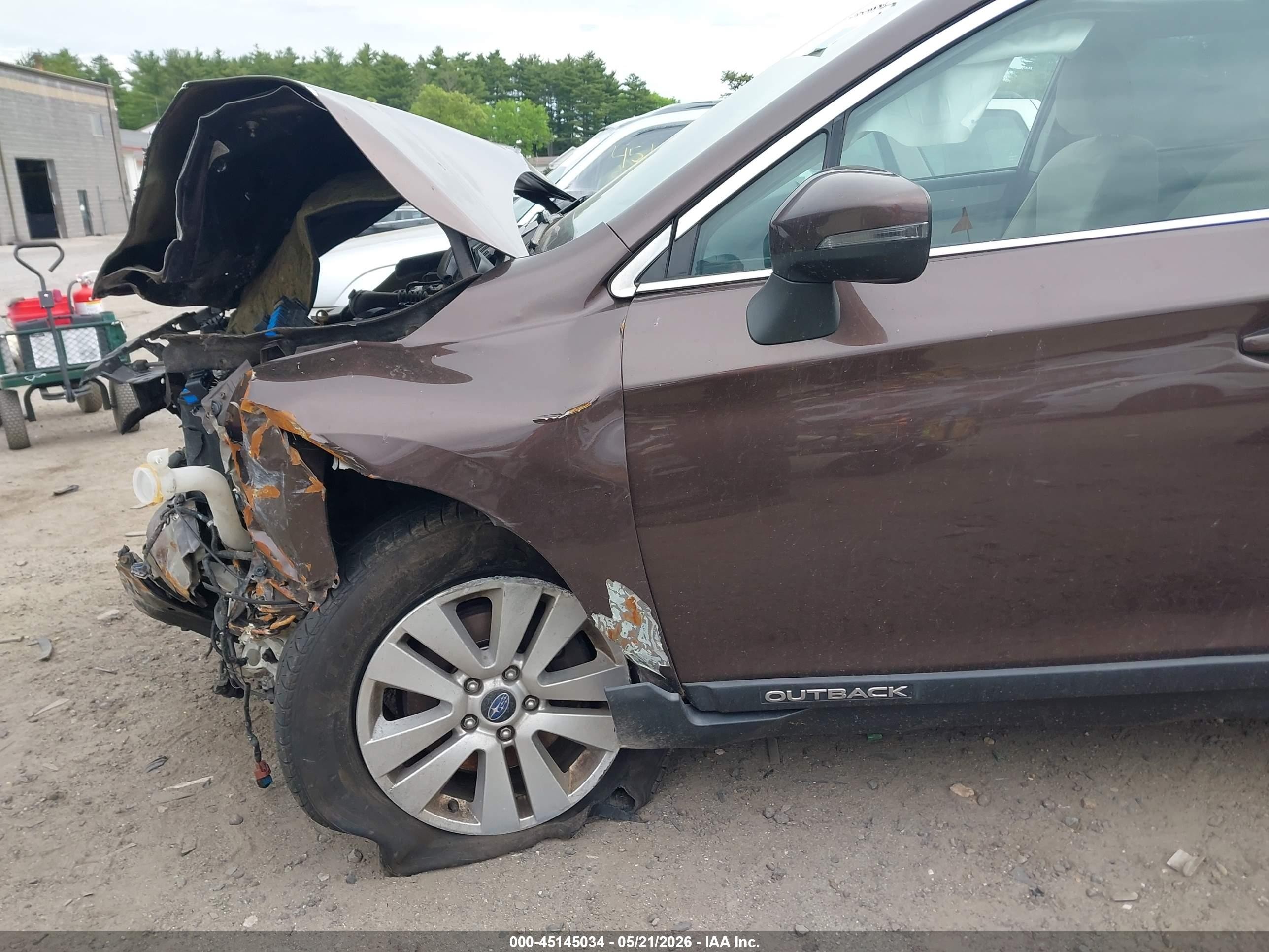 2019 Subaru Outback 2.5i Premium Brown vin: 4S4BSAFC2K3353170