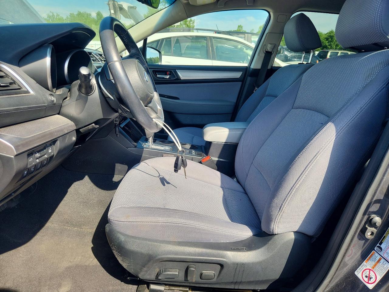 2018 Subaru Outback 2.5i Premium Gray vin: 4S4BSAFC3J3307409