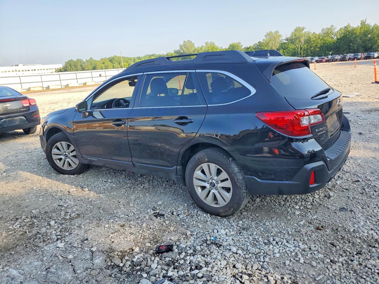 2019 Subaru Outback 2.5i Premium Black vin: 4S4BSAFC5K3267884