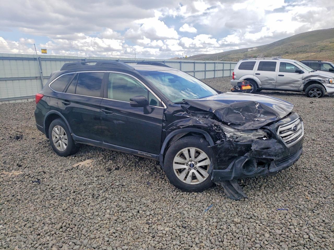 2017 Subaru Outback 2.5i Premium Black vin: 4S4BSAFC6H3422273