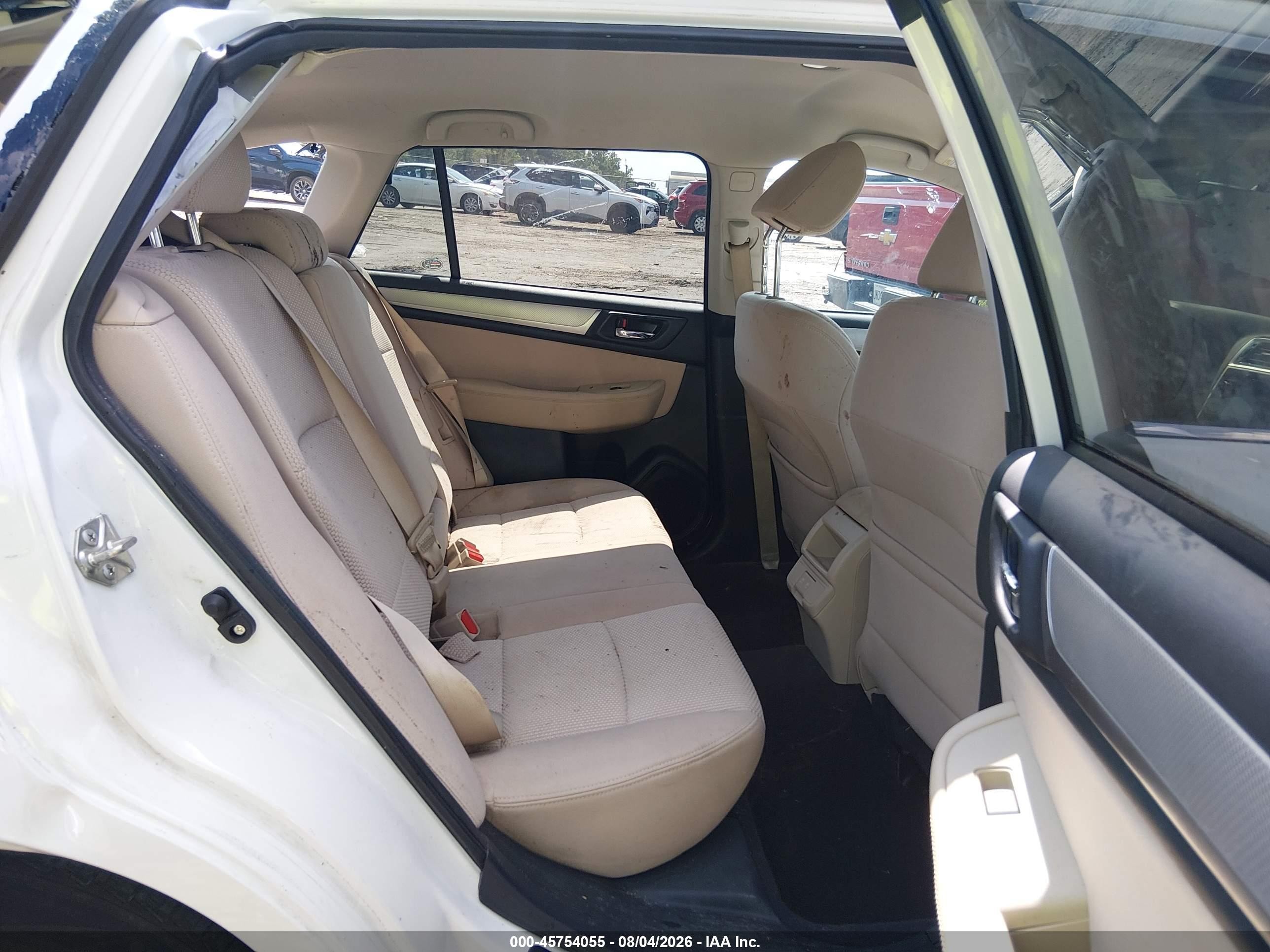 2019 Subaru Outback 2.5i Premium White vin: 4S4BSAFC6K3384342
