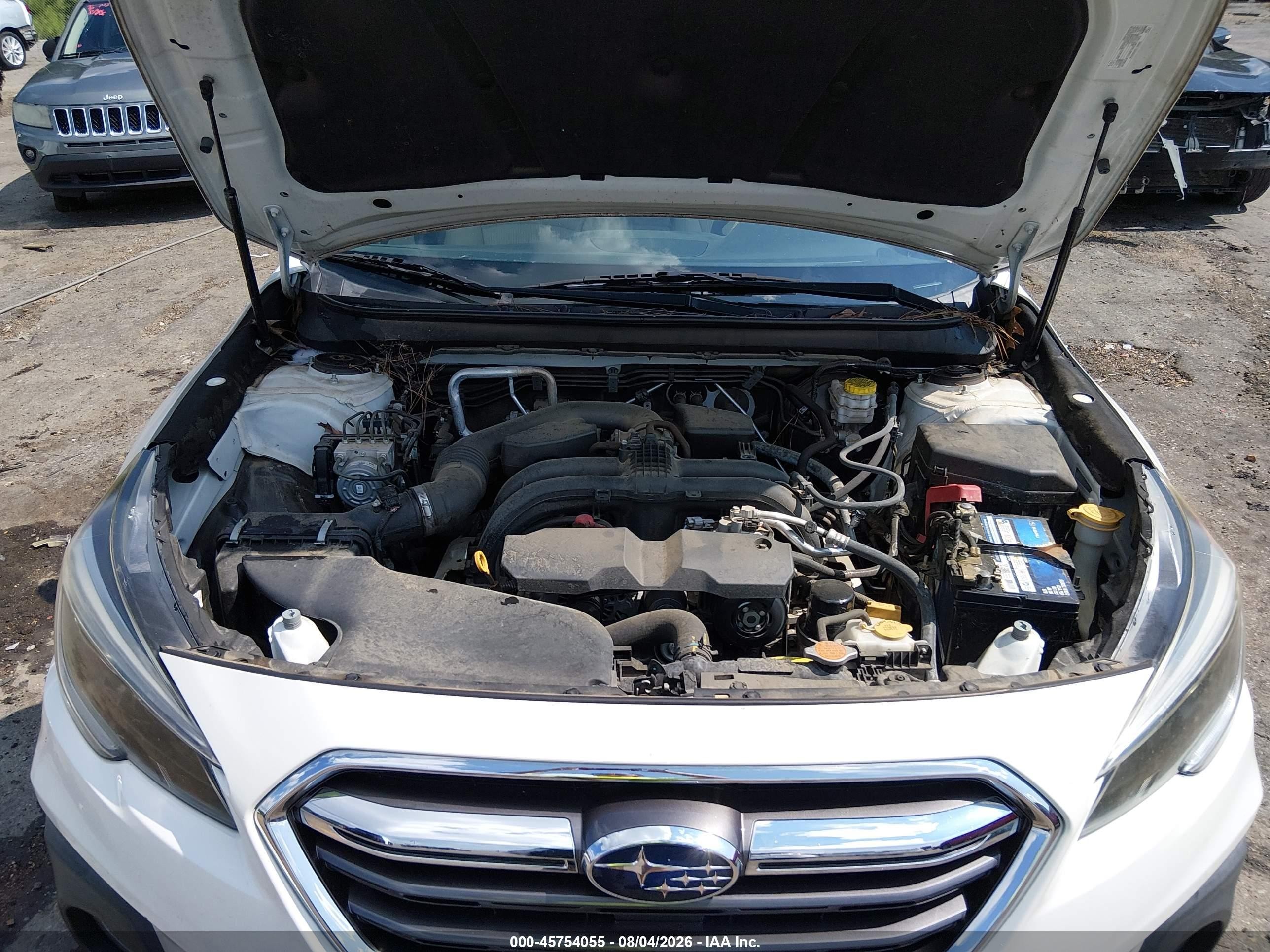 2019 Subaru Outback 2.5i Premium White vin: 4S4BSAFC6K3384342