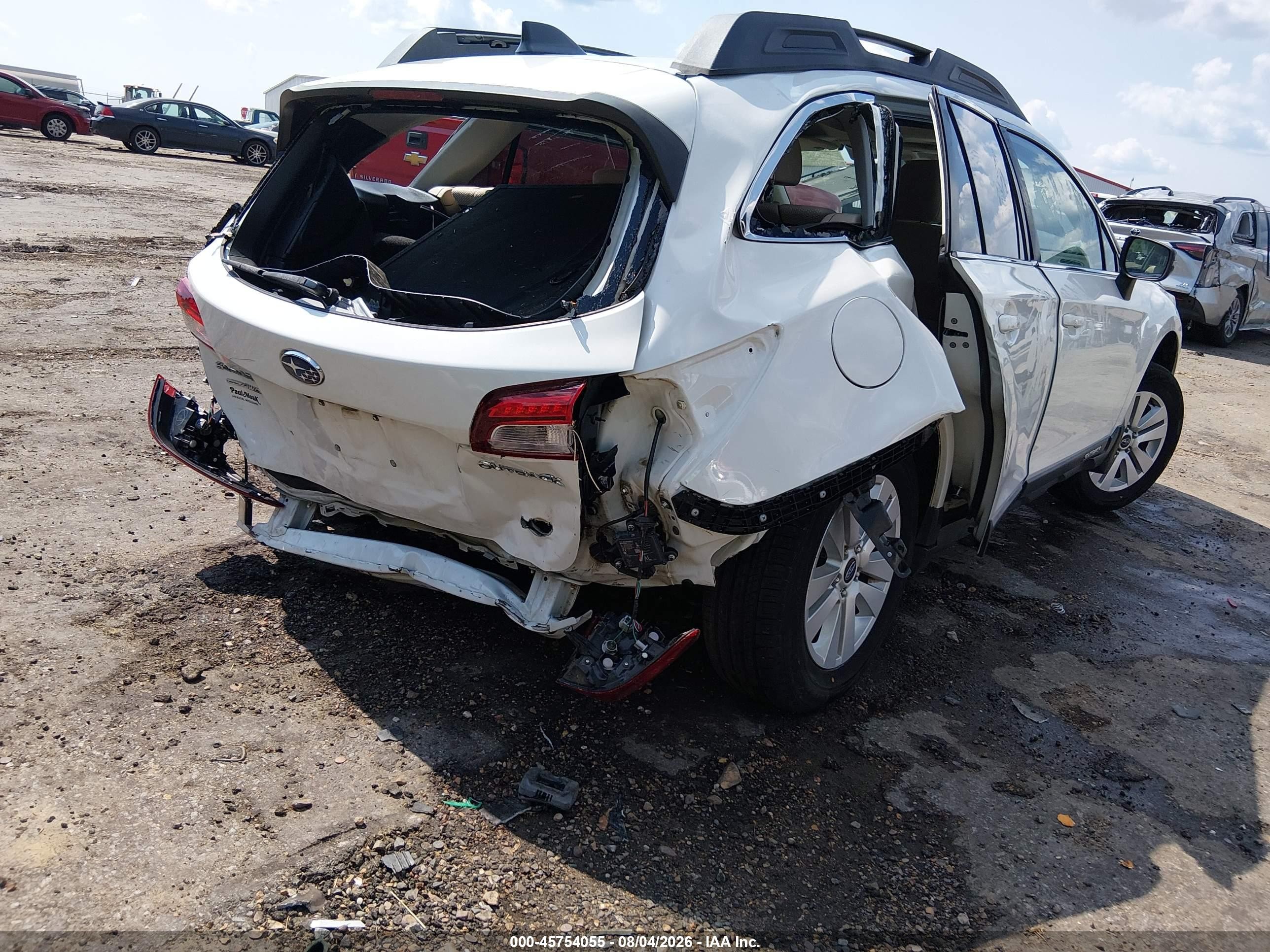 2019 Subaru Outback 2.5i Premium White vin: 4S4BSAFC6K3384342