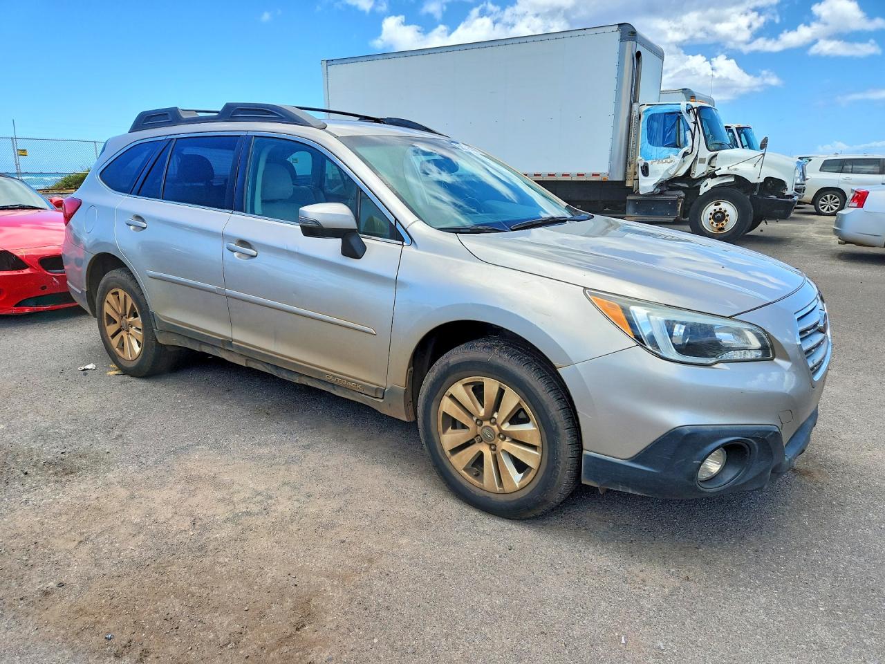 2015 Subaru Outback 2.5i Premium Silver vin: 4S4BSAFC7F3341943