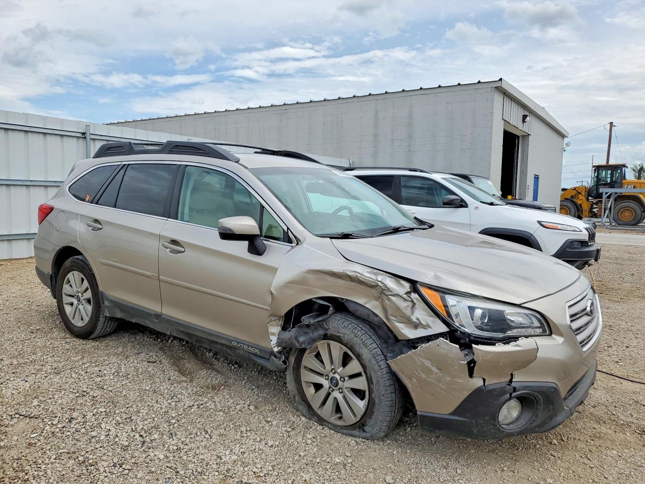 2015 Subaru Outback 2.5i Premium Tan vin: 4S4BSAFC8F3304156
