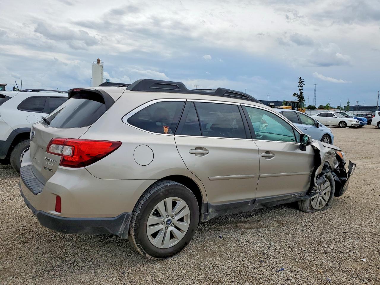 2015 Subaru Outback 2.5i Premium Tan vin: 4S4BSAFC8F3304156