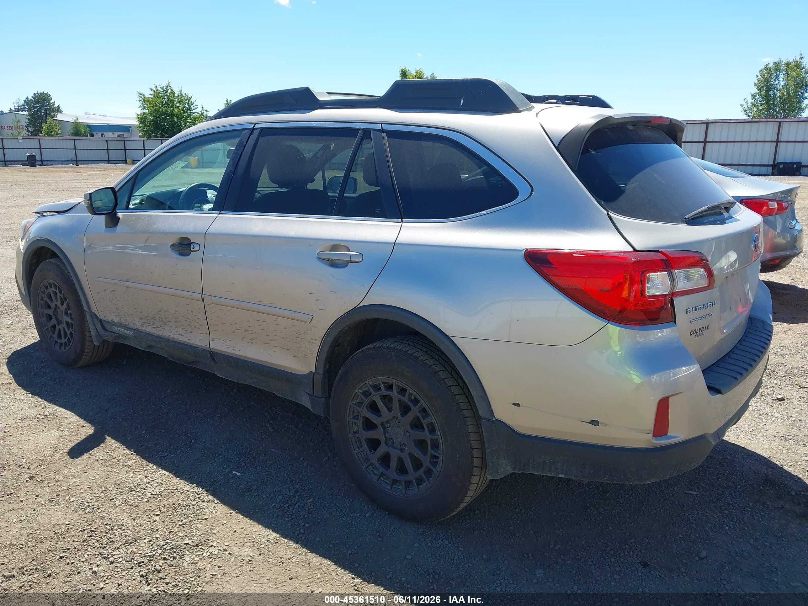 2015 Subaru Outback 2.5i Premium Gold vin: 4S4BSAFCXF3295685