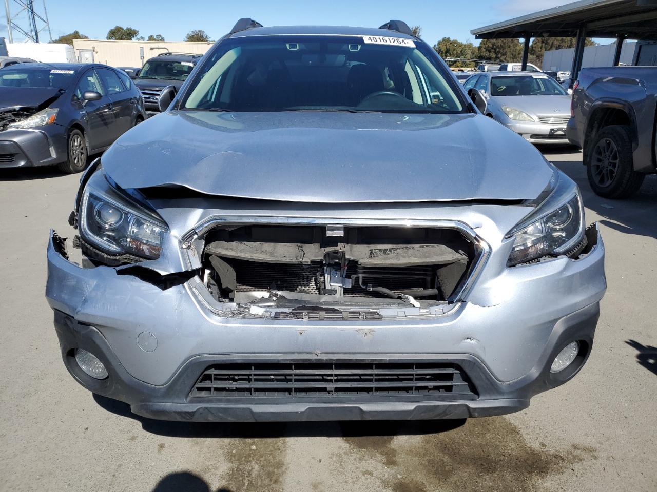 2019 Subaru Outback 2.5i Premium Gray vin: 4S4BSAFCXK3207289