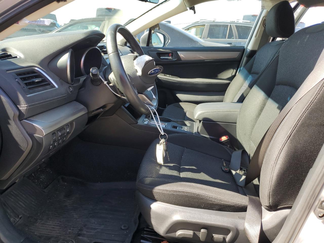 2019 Subaru Outback 2.5i Premium Gray vin: 4S4BSAFCXK3207289