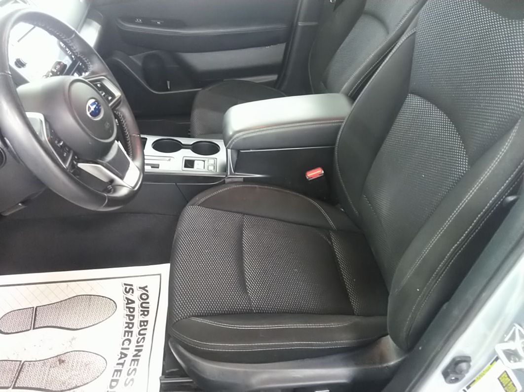 2019 Subaru Outback 2.5i Premium vin: 4S4BSAFCXK3237540