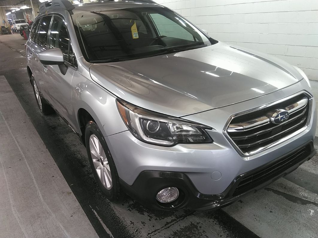 2019 Subaru Outback 2.5i Premium vin: 4S4BSAFCXK3237540