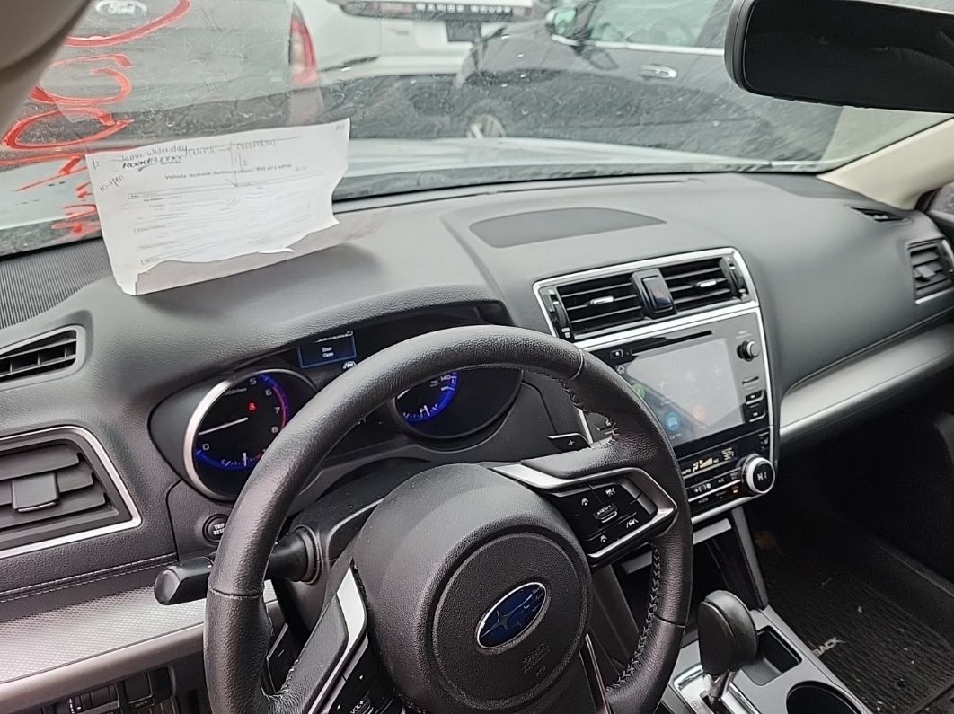 2019 Subaru Outback 2.5i Premium vin: 4S4BSAFCXK3237540