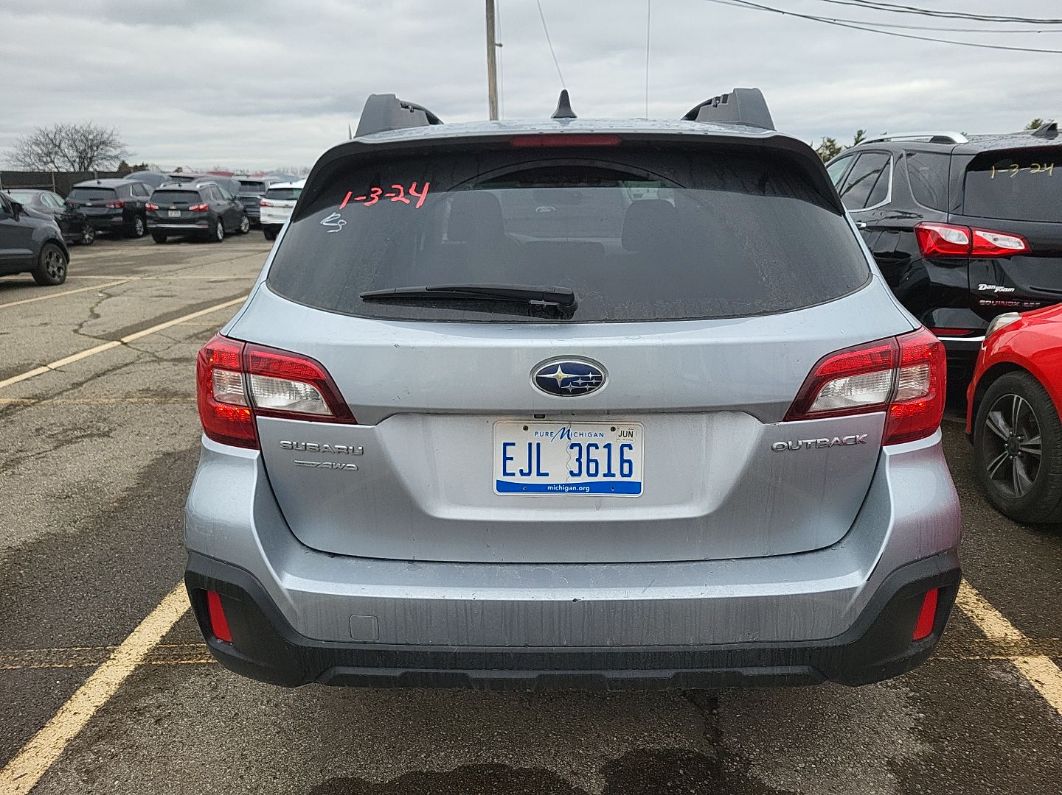 2019 Subaru Outback 2.5i Premium vin: 4S4BSAFCXK3237540