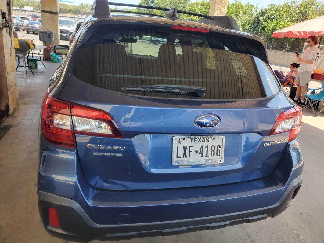 2019 Subaru Outback 2.5i Premium vin: 4S4BSAFCXK3283515