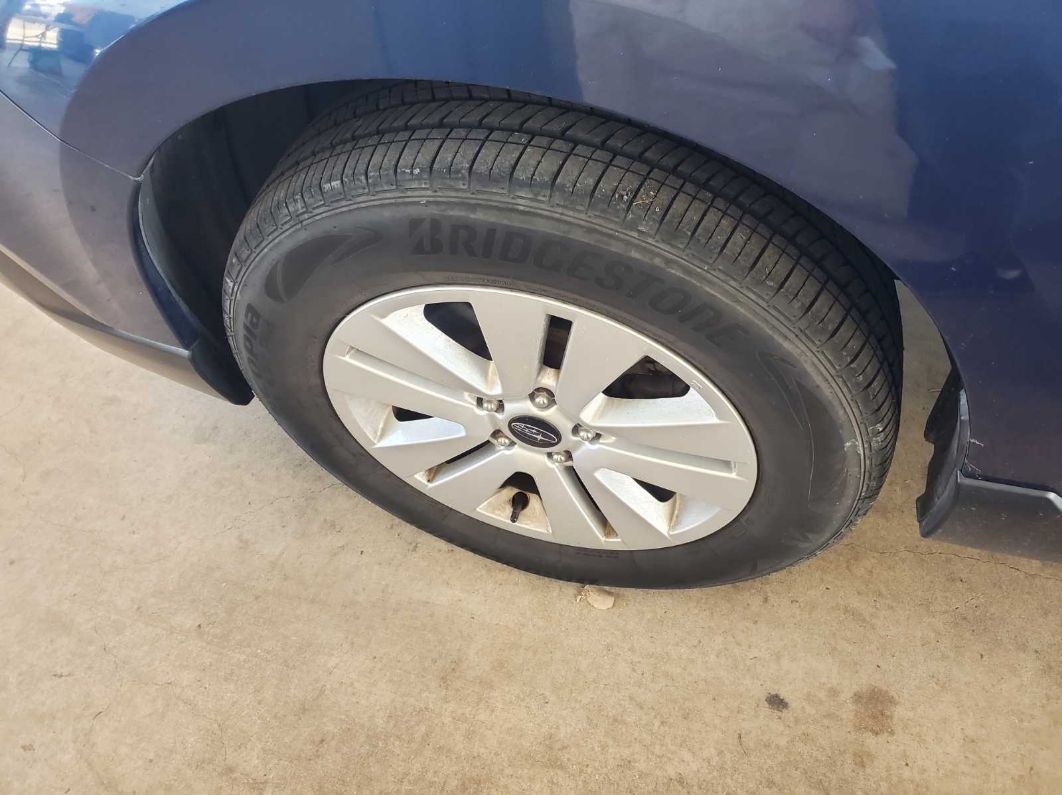 2019 Subaru Outback 2.5i Premium vin: 4S4BSAFCXK3283515