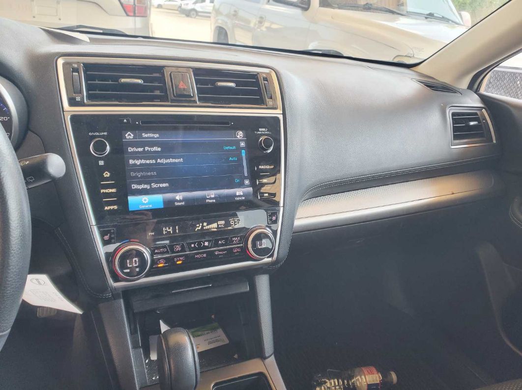 2019 Subaru Outback 2.5i Premium vin: 4S4BSAFCXK3283515