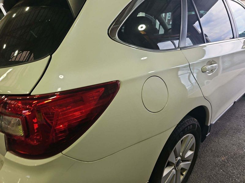 2019 Subaru Outback 2.5i Premium vin: 4S4BSAFCXK3318618