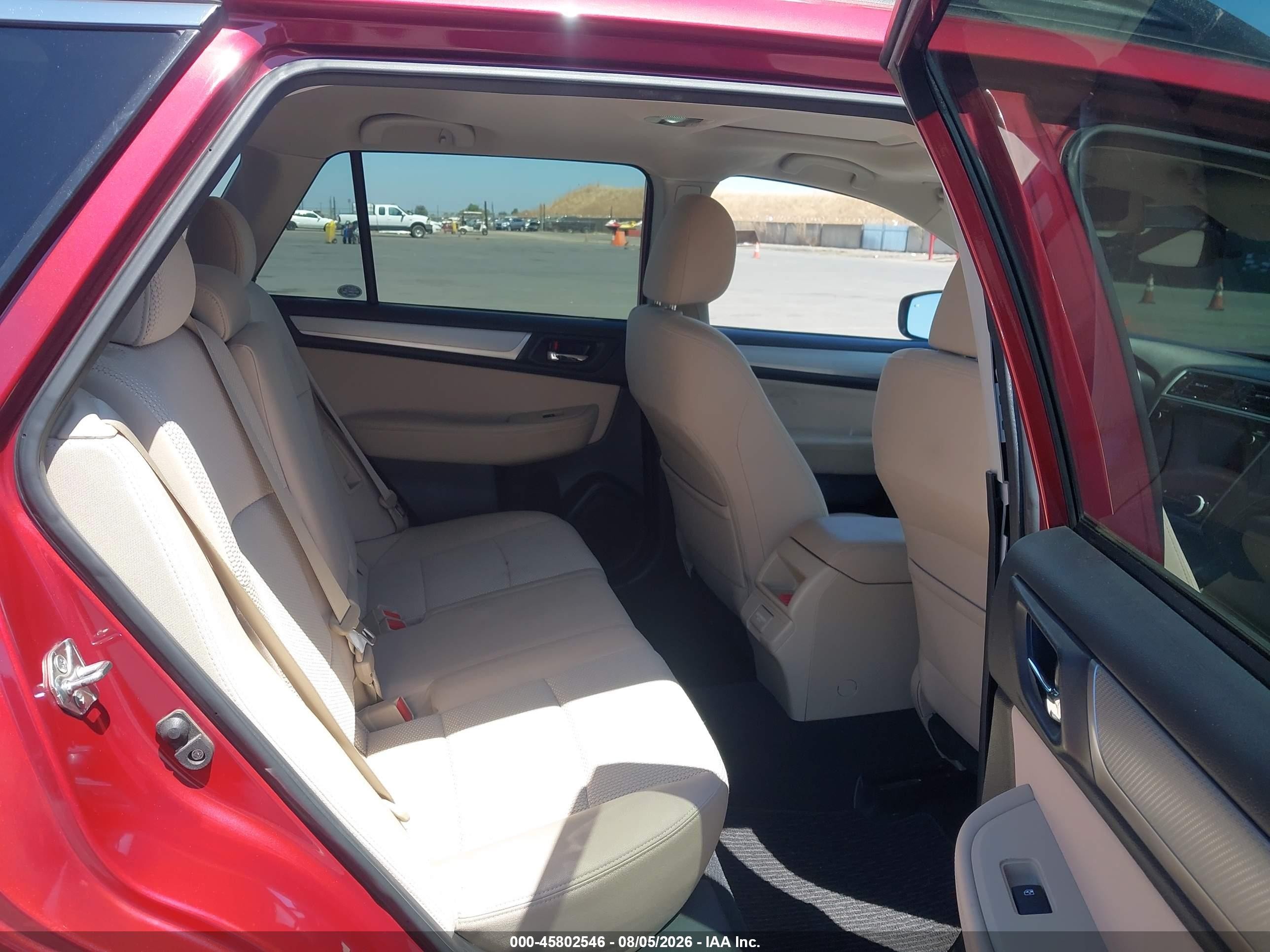 2018 Subaru Outback 2.5i Premium Red vin: 4S4BSAHC0J3234366