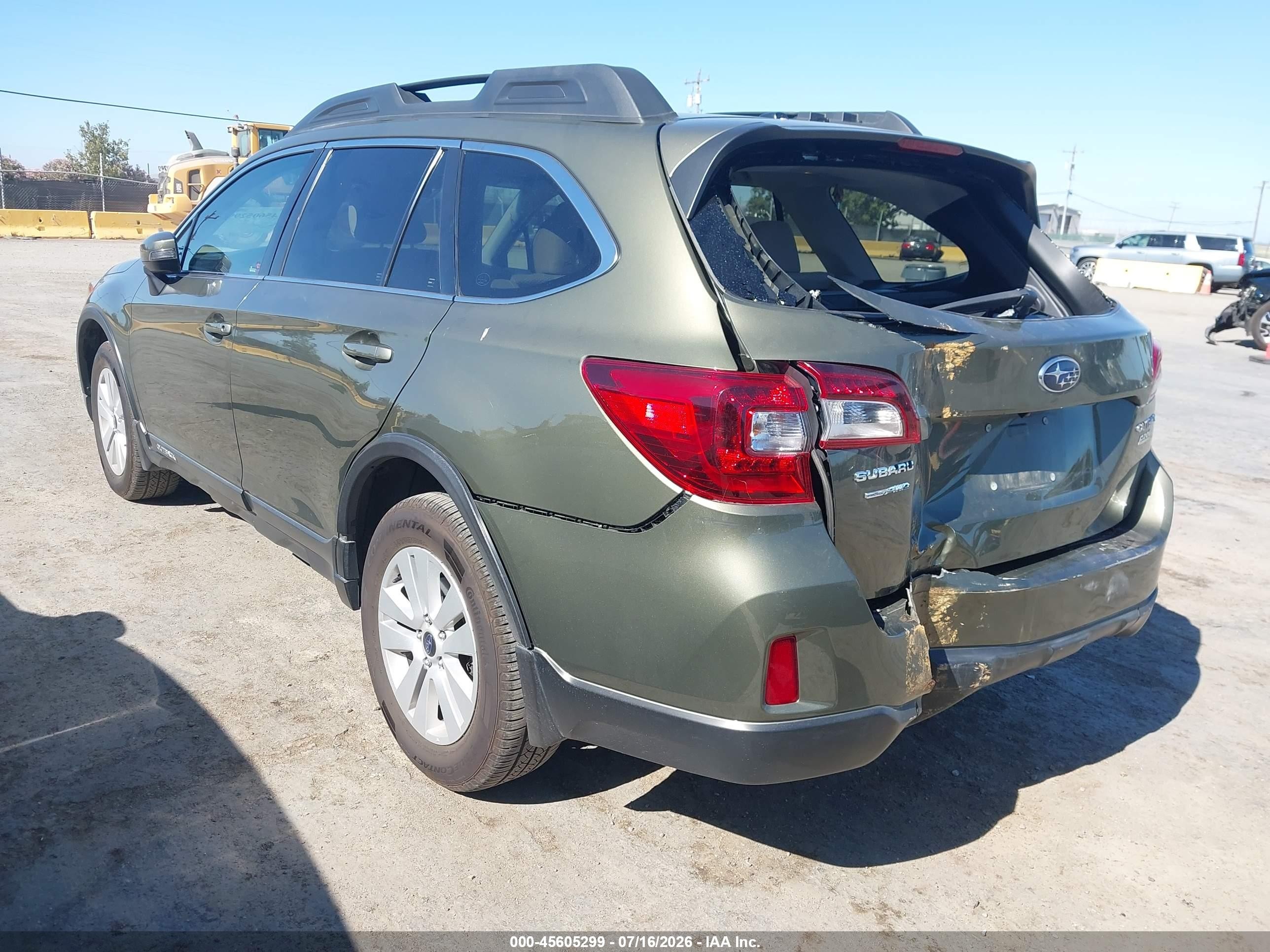 2015 Subaru Outback 2.5i Premium Green vin: 4S4BSAHC1F3250650
