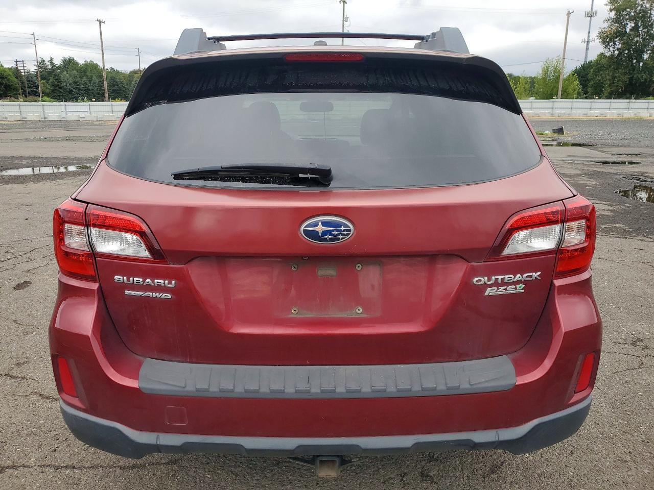 2015 Subaru Outback 2.5i Premium Red vin: 4S4BSAHC1F3296821