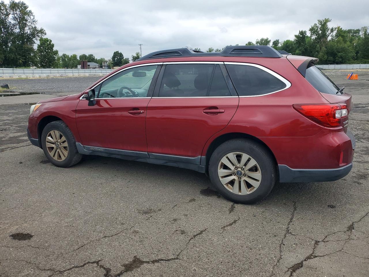 2015 Subaru Outback 2.5i Premium Red vin: 4S4BSAHC1F3296821