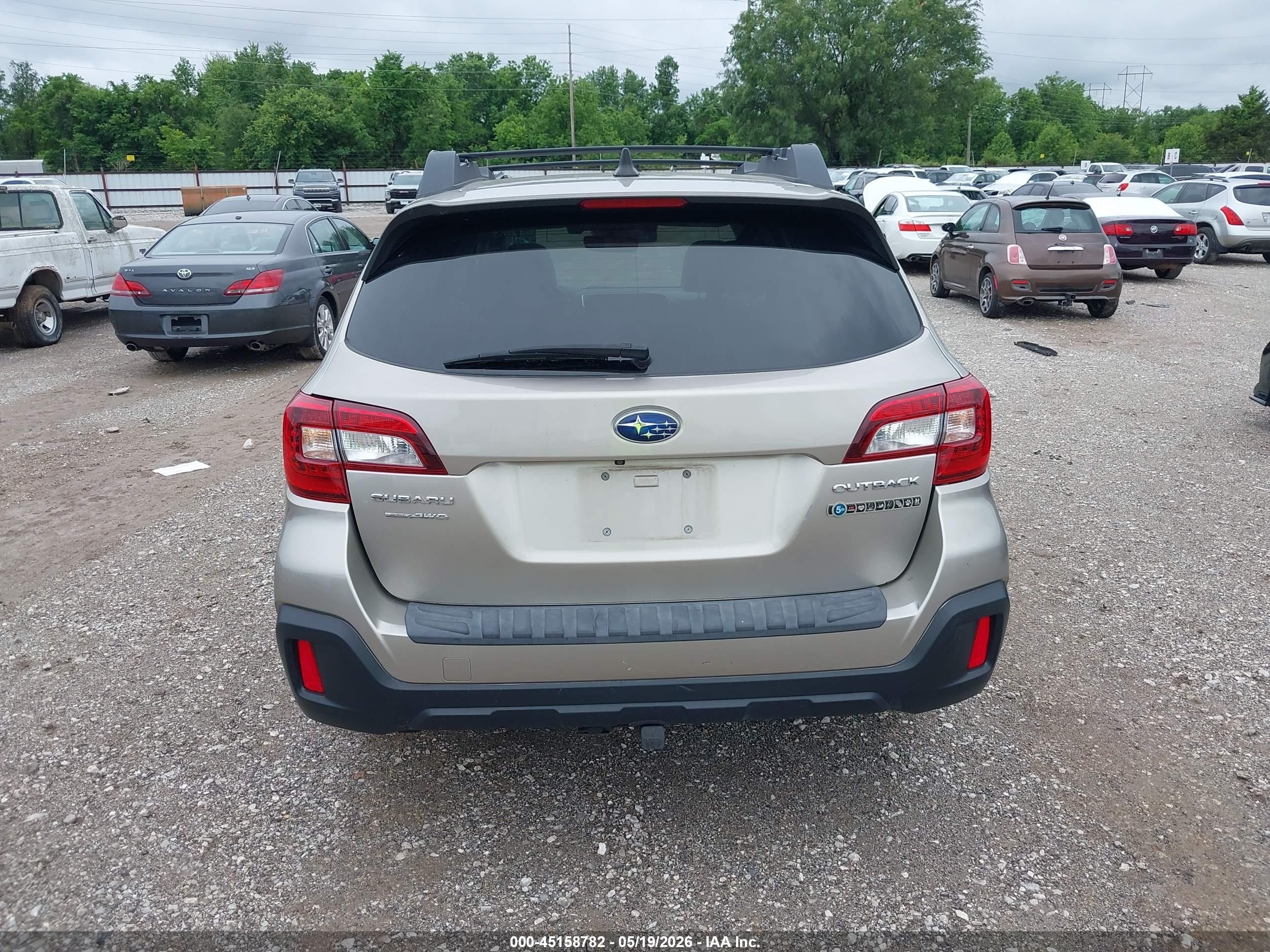 2019 Subaru Outback 2.5i Premium Бежевый vin: 4S4BSAHC4K3302296