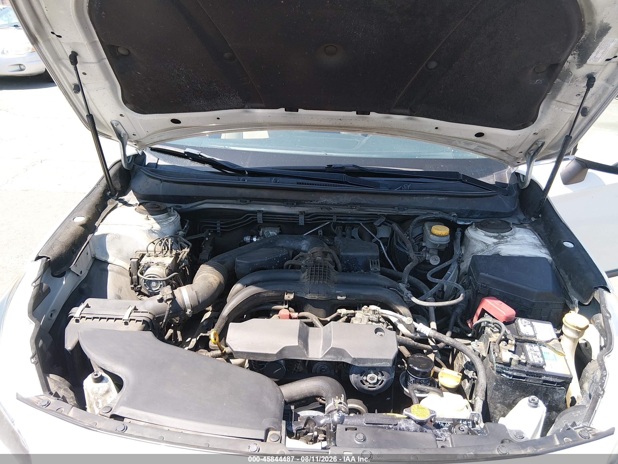 2015 Subaru Outback 2.5i Premium Белый vin: 4S4BSAHC6F3227364