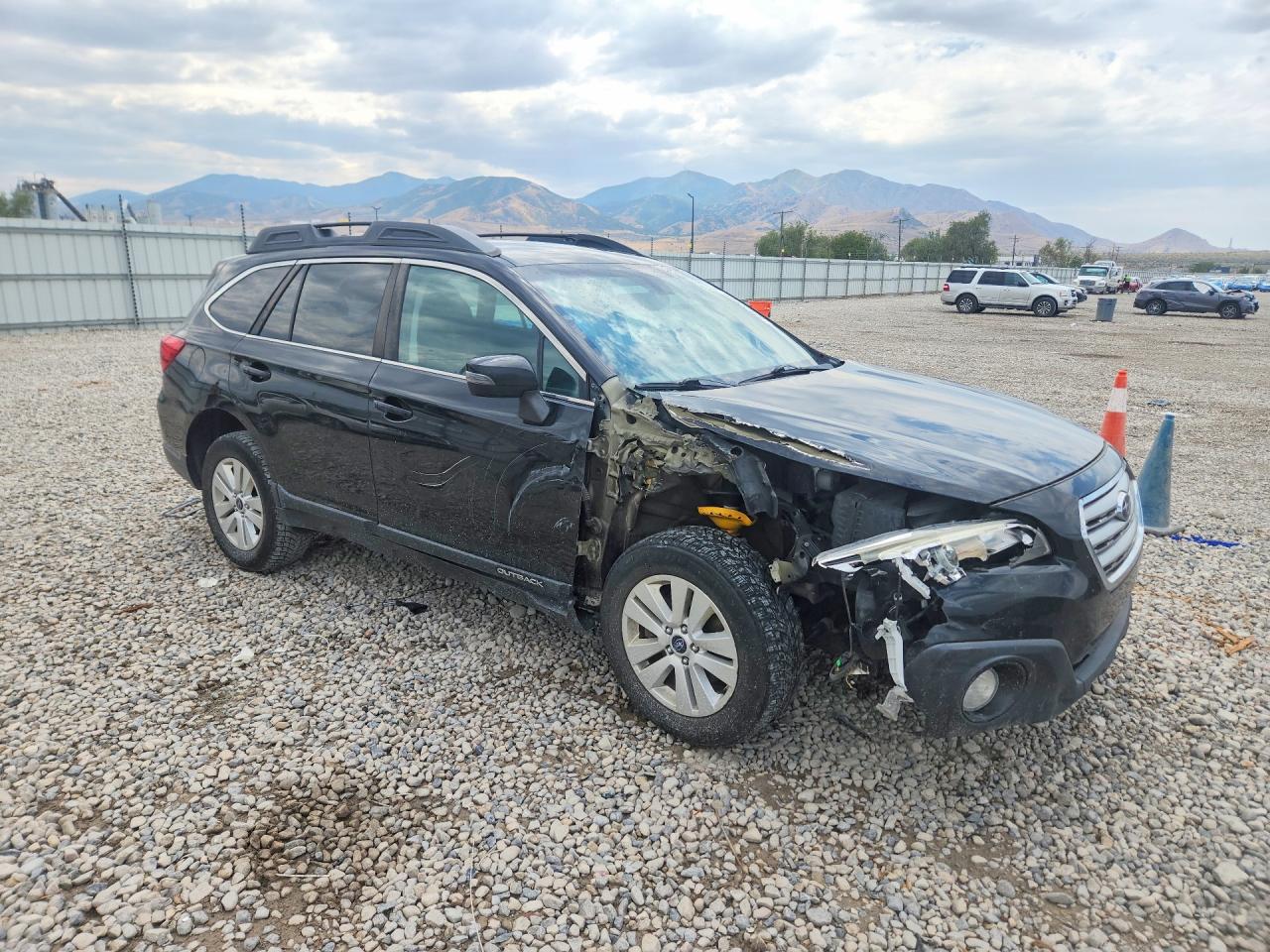2017 Subaru Outback 2.5i Premium Black vin: 4S4BSAHC6H3251814
