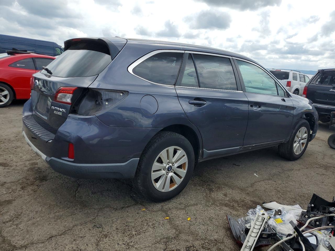2015 Subaru Outback 2.5i Premium Gray vin: 4S4BSAHC7F3218902