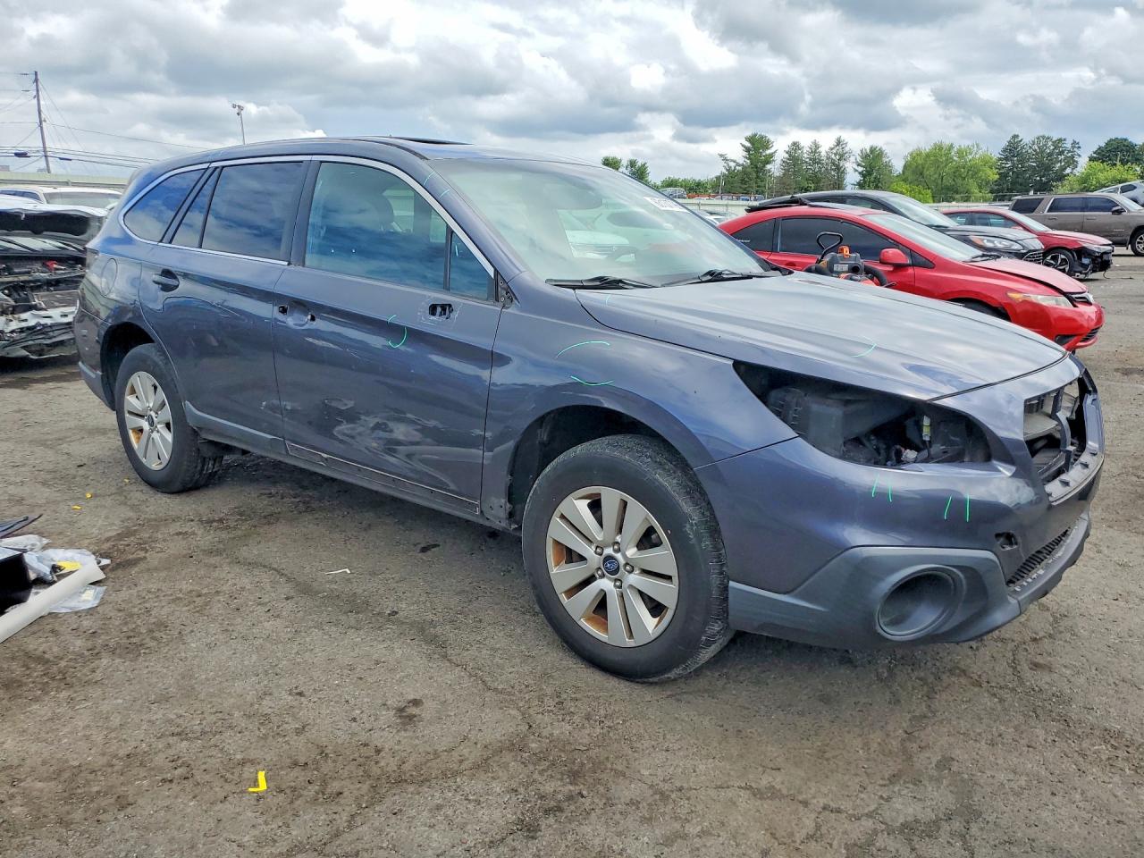 2015 Subaru Outback 2.5i Premium Gray vin: 4S4BSAHC7F3218902
