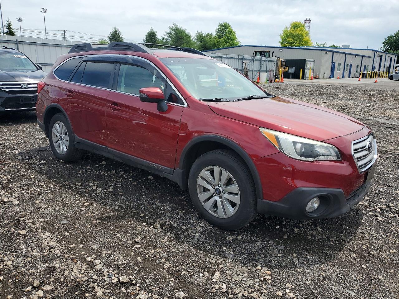 2017 Subaru Outback 2.5i Premium Burgundy vin: 4S4BSAHC7H3255273