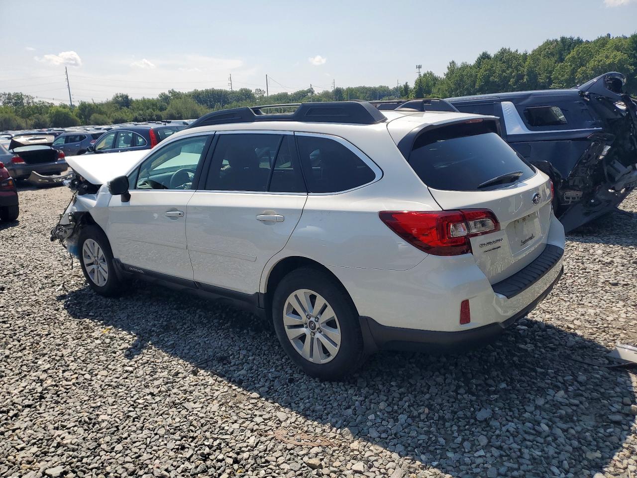 2017 Subaru Outback 2.5i Premium White vin: 4S4BSAHC7H3344809