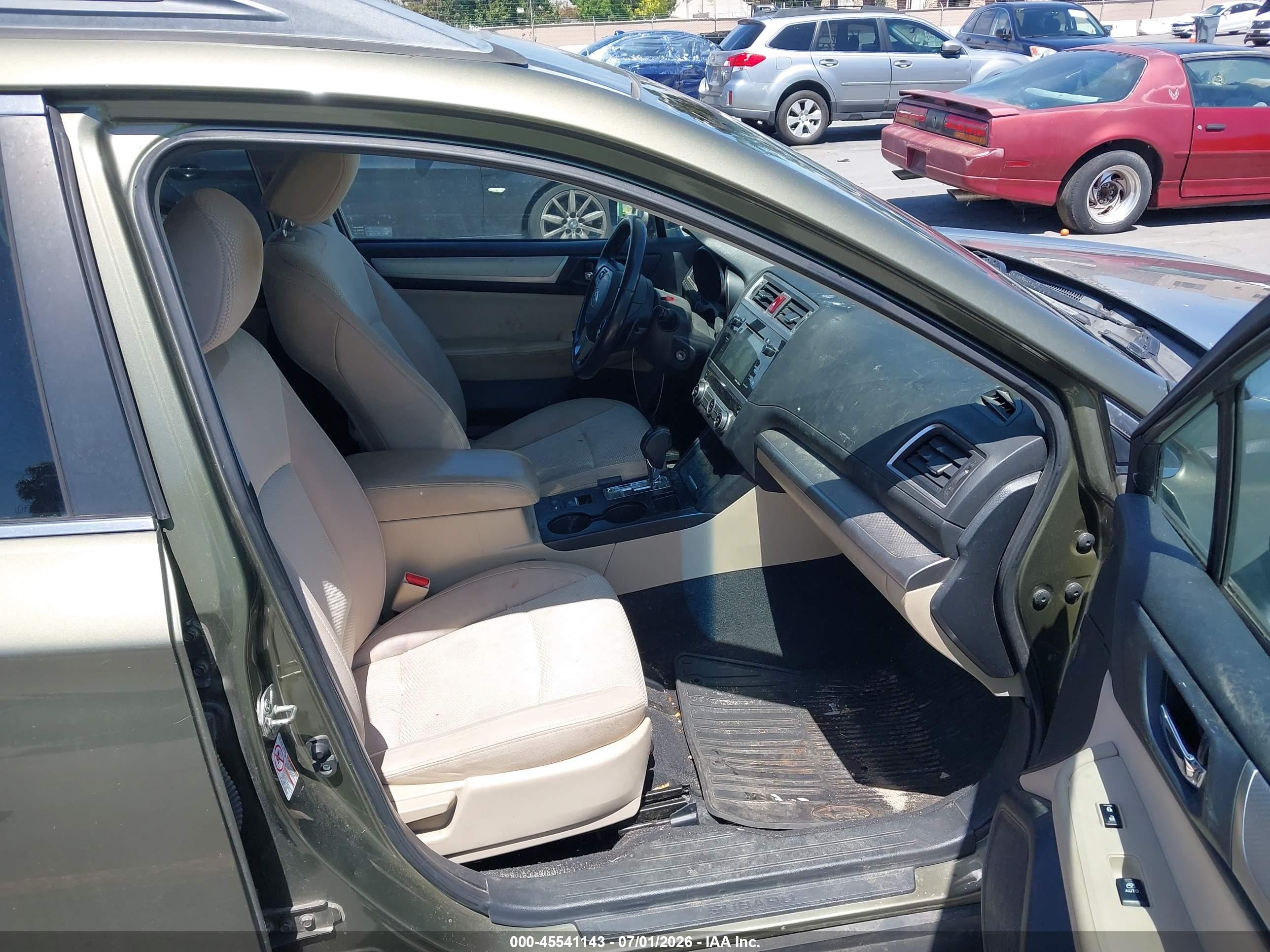 2015 Subaru Outback 2.5i Premium Green vin: 4S4BSAHC9F3276784